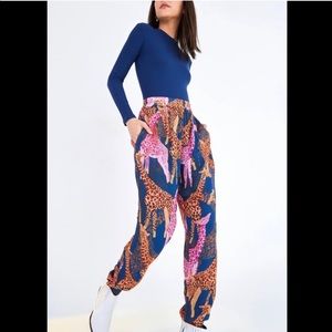 Farm Rio Giraffe Jogger Cuffed Pants